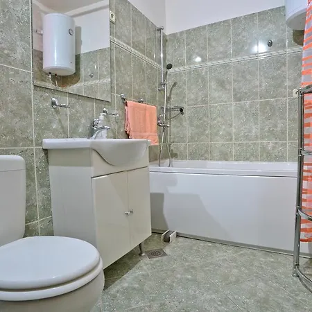Epicenter Apartment