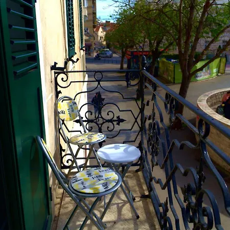 Epicenter Apartment